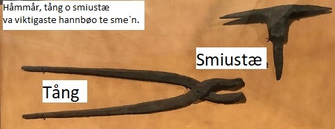 11838
